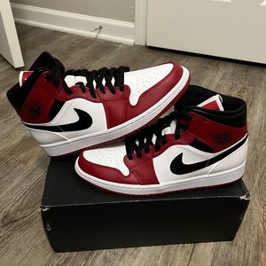 Air Jordan 1, Mens size 10.5, (New) Og all
